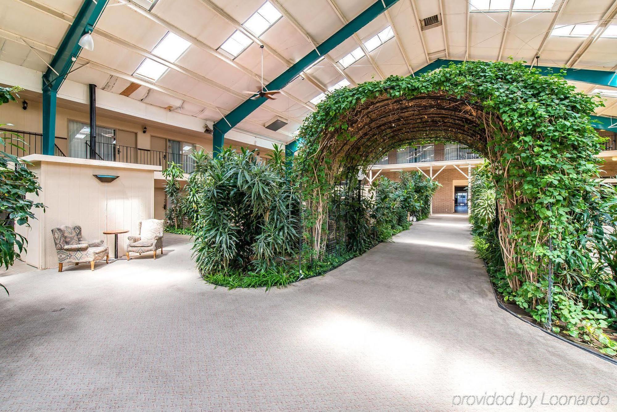 Rodeway Inn Cow Palace Ламар Экстерьер фото